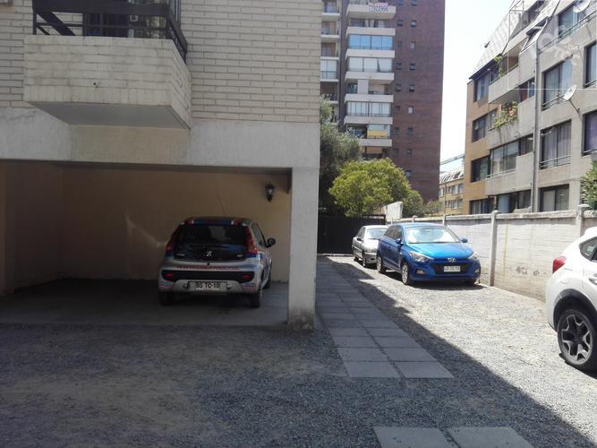 Amplio Departamento 86 m2, metro Mons. Eyzaguirre