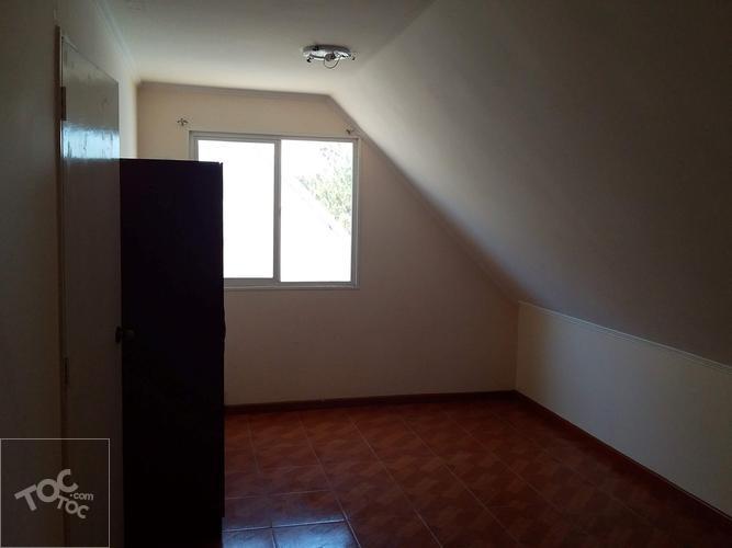SE VENDE CASA EN CONDOMINIOS LIRCAY