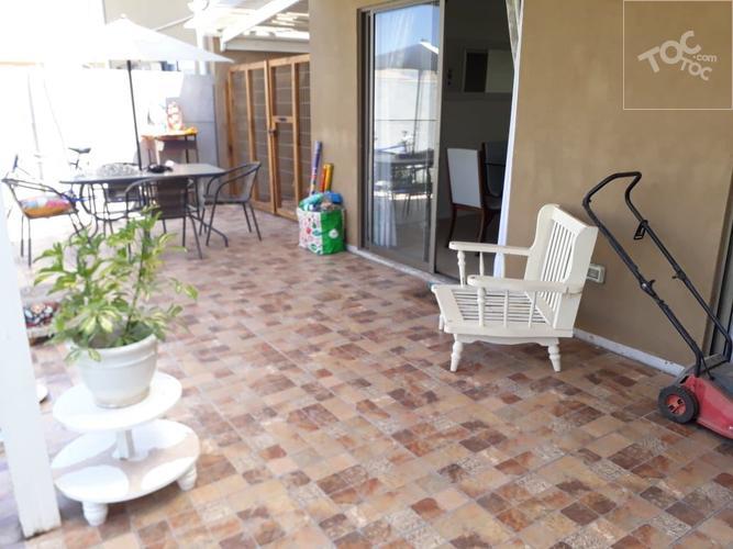 Oportunidad sin Comisión Impecable en Condominio Buin