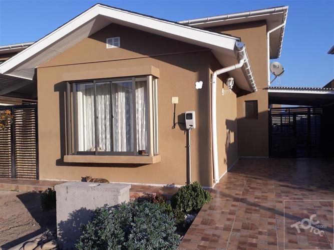Oportunidad sin Comisión Impecable en Condominio Buin