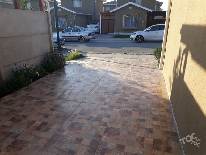 Oportunidad sin Comisión Impecable en Condominio Buin