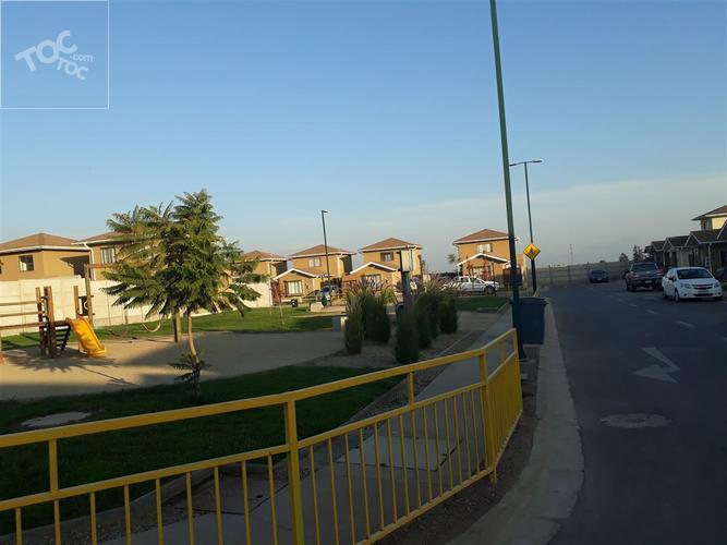 Oportunidad sin Comisión Impecable en Condominio Buin