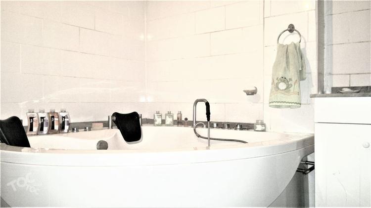 Casa casi nueva. ¡¡Excelente ubicación!!