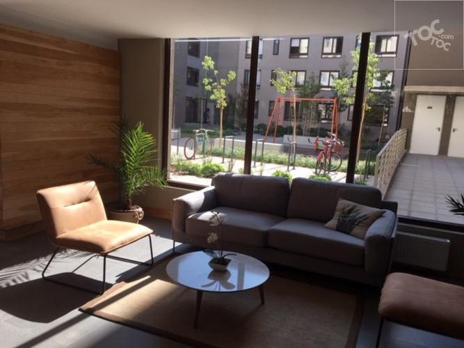 Departamento con jardín en calle Pedro Torres