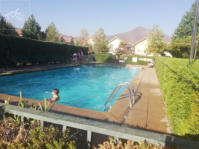 Vendo hermosa Casa en Huechuraba, Condominio La Liguria