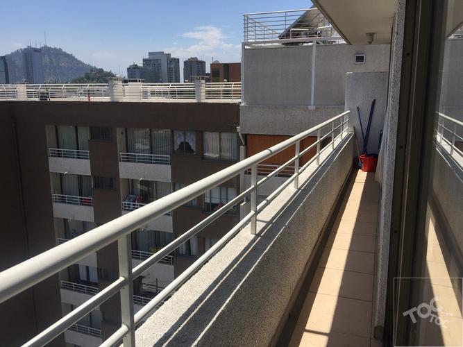 amoblado dos dormitorios en alonso ovalle 884