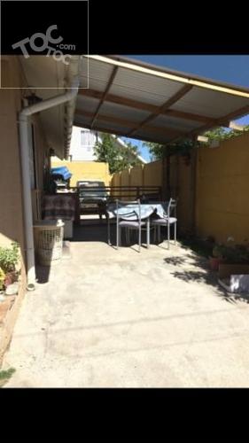 SE VENDE CASA LOS PINOS 4DORMITORIOS