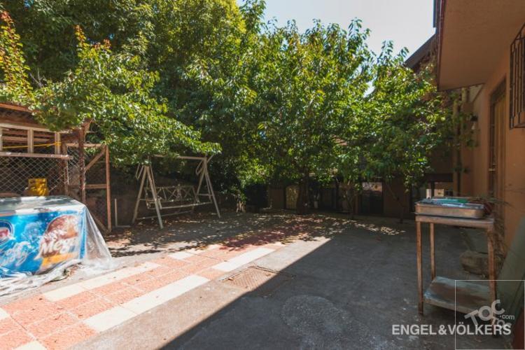 Gran casa, apta para oficina o Institución en Cerro la Virgen