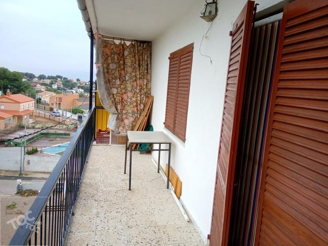VENDO COQUETO PISO EN CATALUÑA, ESPAÑA. bajo su tasación fiscal.