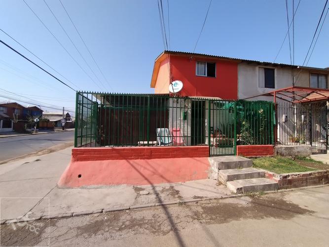 ATENCION INVERSIONISTAS! Casa esquina en Av Principal + Depto Interior en Puente Alto!