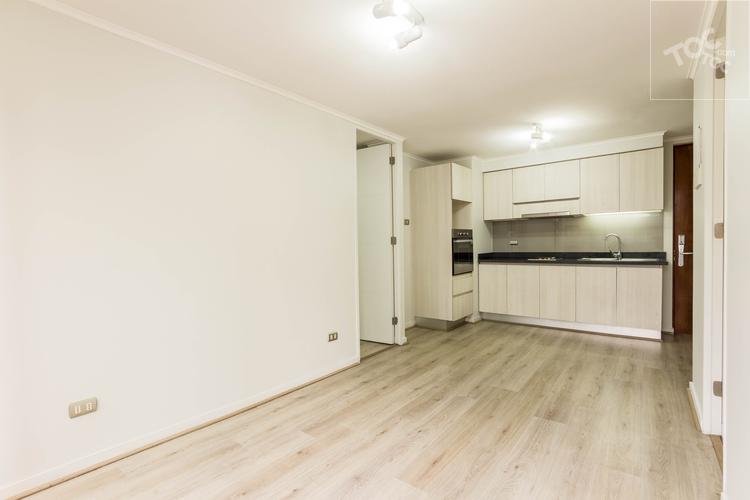 PROMOCIÓN $0 COMISIÓN hasta 31-03 !!! Departamento 2 Habitaciones y 2 Baños Santa Rosa 237 cercano Metro Santa Lucia