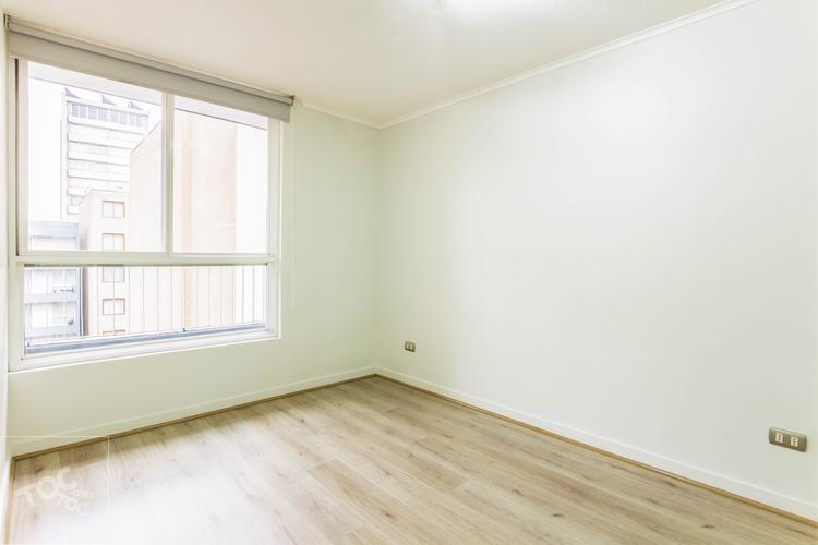 PROMOCIÓN $0 COMISIÓN hasta 31-03 !!! Departamento 2 Habitaciones y 2 Baños Santa Rosa 237 cercano Metro Santa Lucia