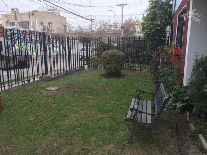 METRO ÑUÑOA / DEPARTAMENTO REMODELADO CON ESTACIONAMIENTO Y BODEGA