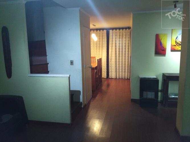 ARRIENDO CASA CONDOMINIO LOS PINARES/ EL ROSAL/ MAIPÚ