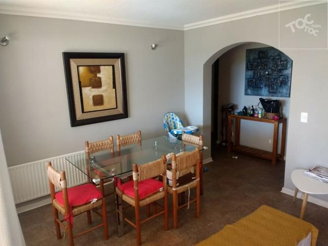 Se vende hermoso departamento en primer piso en el exclusivo sector de Club de Golf Santa Augusta