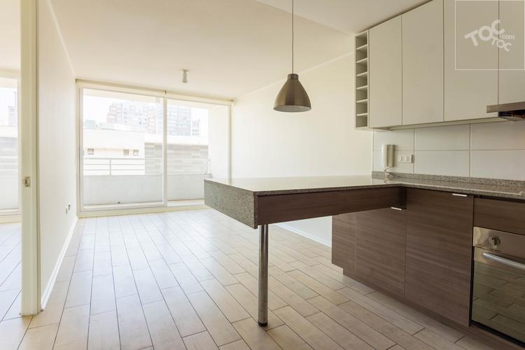 PROMOCIÓN $0 COMISIÓN hasta 15-04 !!! 1 Habitación Grande 1 Baño en Suite Walking Closet Carmen 368 Esq. Sta. Isabel