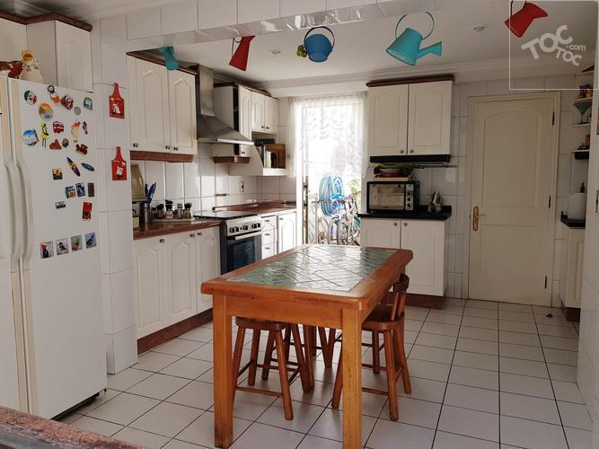 4D 4B + servicio + escritorio + estar / Príncipe de Gales – C. Ossandon – Plaza Ossandon