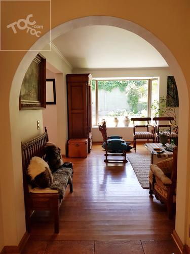 4D 4B + servicio + escritorio + estar / Príncipe de Gales – C. Ossandon – Plaza Ossandon
