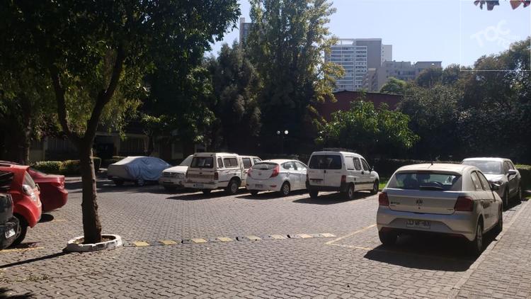 CERCANO A METRO IRARRAZAVAL