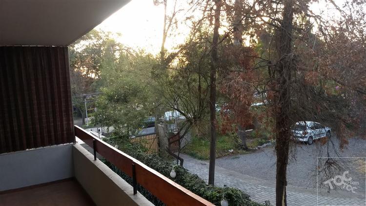 Principe de Gales y Aguas Claras, Unimarc de La Reina, Parque La Quintrala