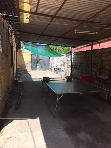 VENDO CASA 4D 1B EN COMUNA DE RECOLETA, ZONA DE EL SALTO