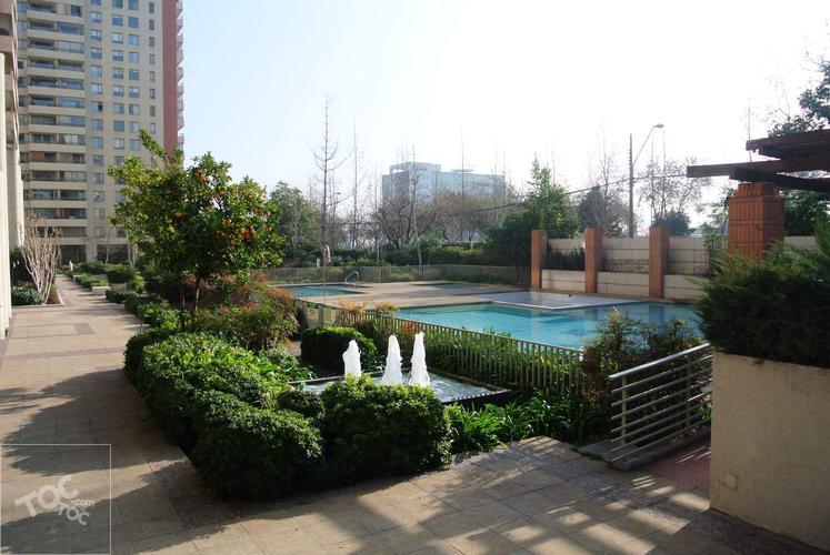 Presidente Kennedy 7301, Las Condes