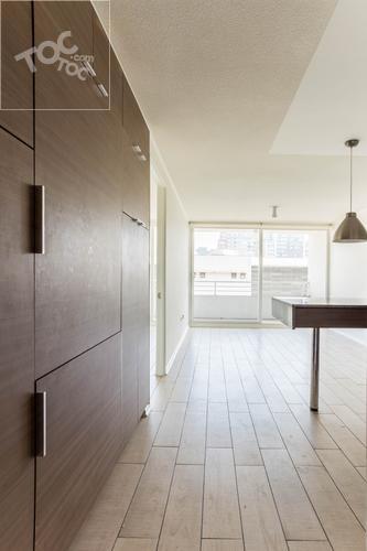 Abril GRATIS - $0 COMISIÓN – Garantía en CUOTAS !!! 1 Habitación Grande y 1 Baño en Suite Carmen 368 Esq. Sta. Isabel