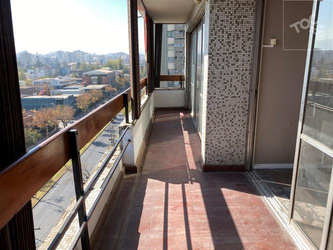 Departamento a pasos de metro Bilbao