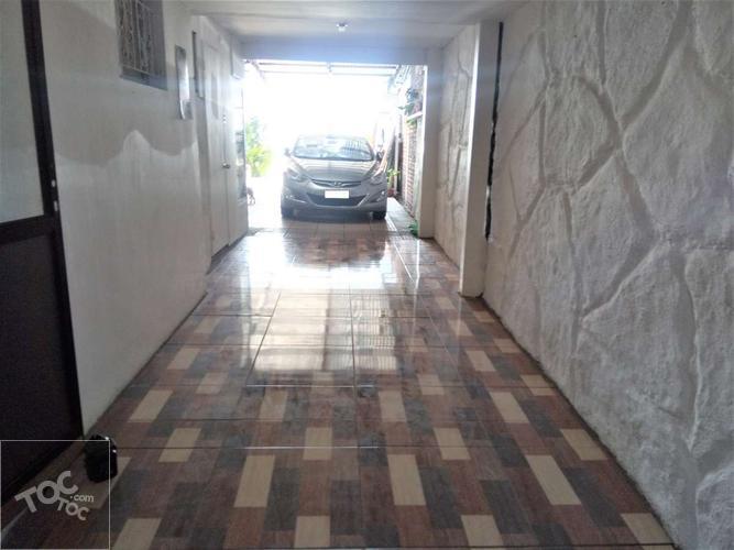 Casa con amplio terreno