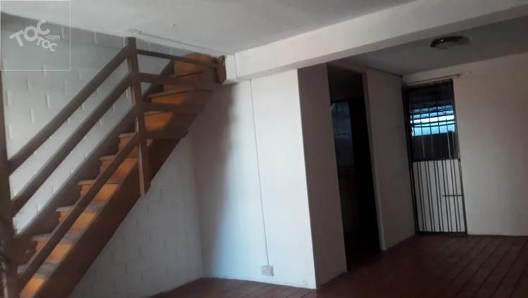 OPORTUNIDAD CASA EN PUDAHUEL - INVERSION