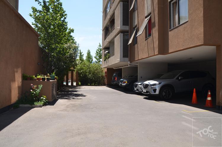Av Italia 1883 DP 904, Ñuñoa