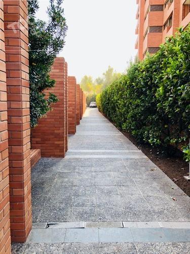 Excelente, Como Nuevo Av Manquehue / Colegio Alemán