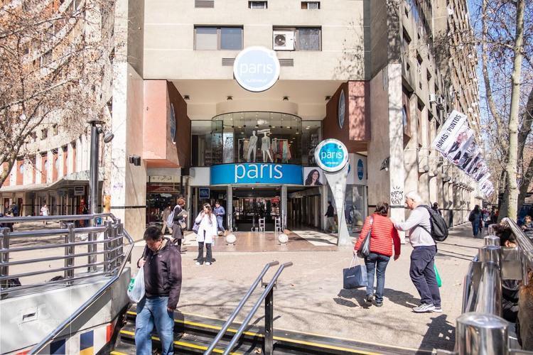 Suecia a pasos de estación de metro Los Leones