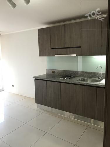 1 Habitación y 1 Baño Sara Del Campo 535 Metro Santa Lucia