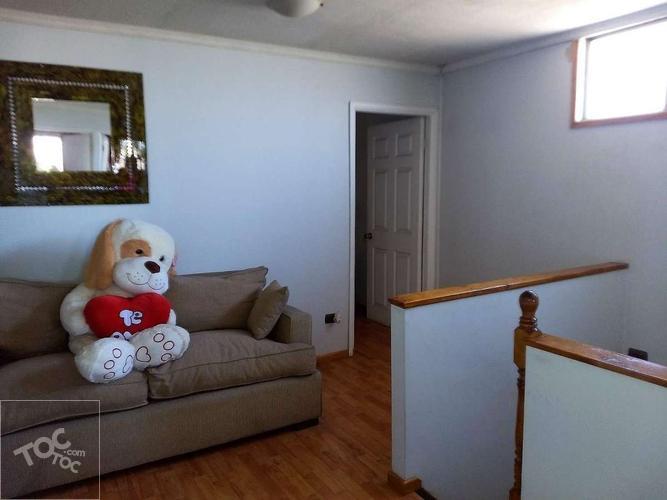 Casa de 2 pisos en Lia Aguirre