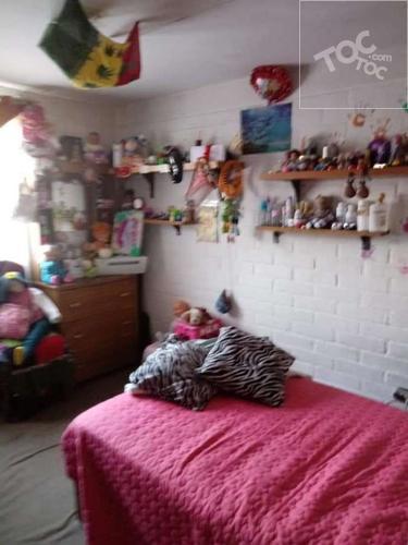 Casa de 2 pisos en Quilicura