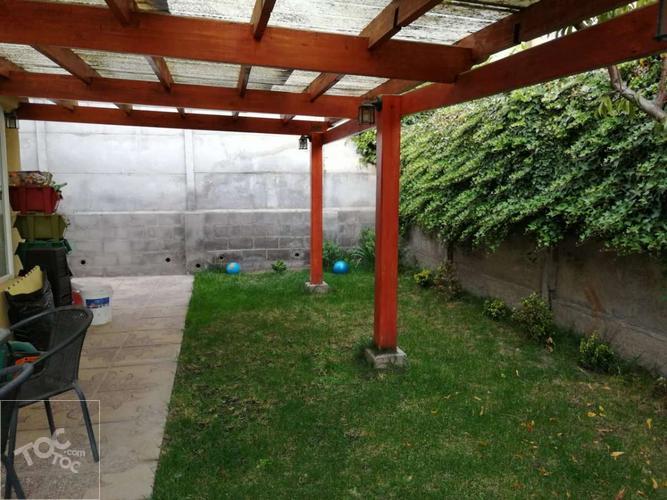 Casa en Valle Lo Campino