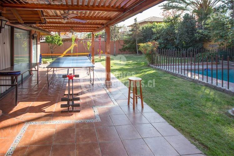INCREIBLE CASA; GRAN TERRENO GA