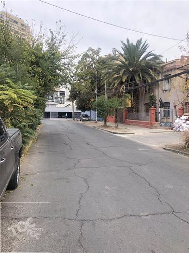 Los Estudiantes 181, Recoleta