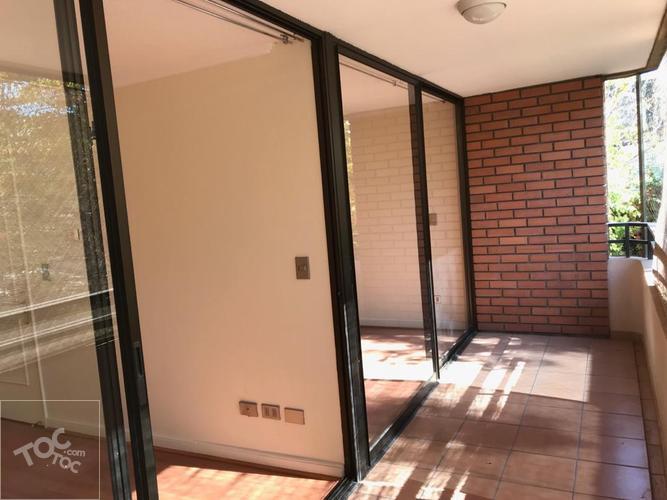 LLewellyn Jones 1083 208, Providencia