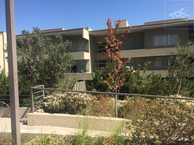 Avenida San Carlos de Apoquindo / condominio Las Terrazas de Apoquindo