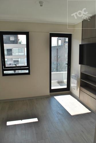 Departamento Nuevo, frente a metro Irarrázaval, 1 dormitorio + estacionamiento y bodega