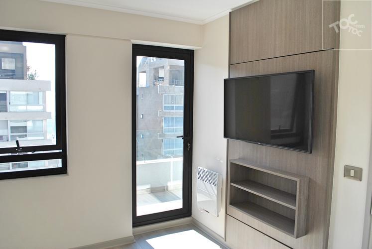 Departamento Nuevo, frente a metro Irarrázaval, 1 dormitorio + estacionamiento y bodega