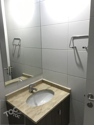 1 Habitación y 1 Baño Sara Del Campo 535 Metro Santa Lucia