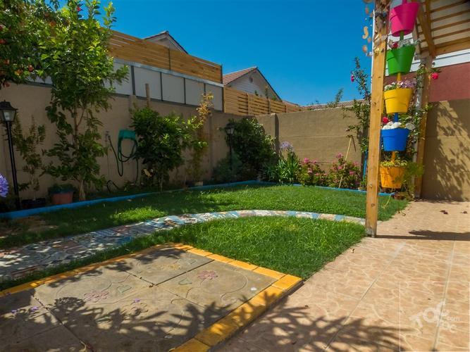 Casa 2 pisos cercana a General Velásquez