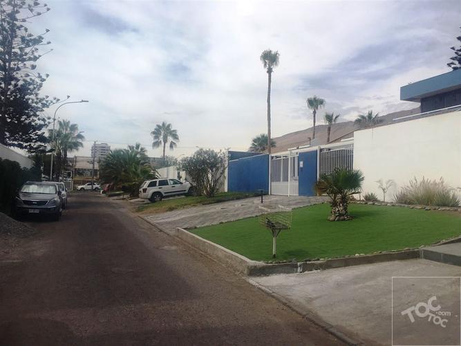 Pasaje Cuatro (Sector residencial exclusivo)