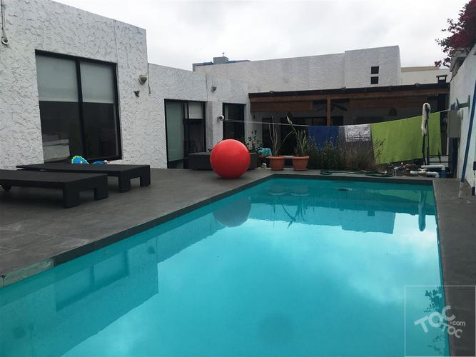 Pasaje Cuatro (Sector residencial exclusivo)