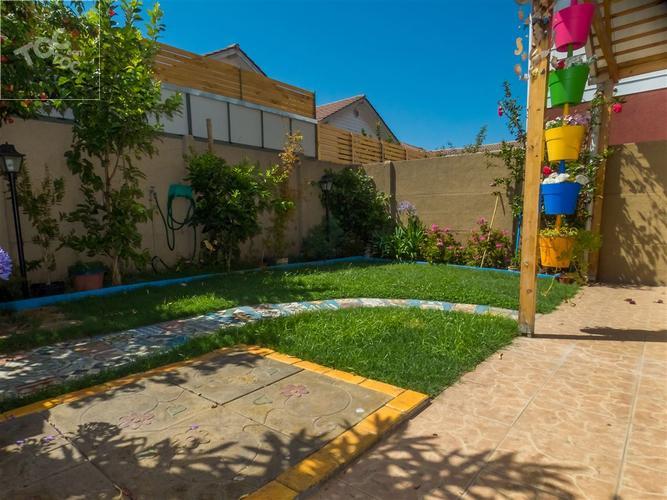 Casa 2 pisos cercana a General Velásquez