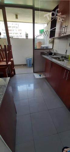 Arriendo depto 4 dormitorios, 3 baños, terraza, 2 estacionamientos