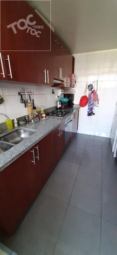 Arriendo depto 4 dormitorios, 3 baños, terraza, 2 estacionamientos